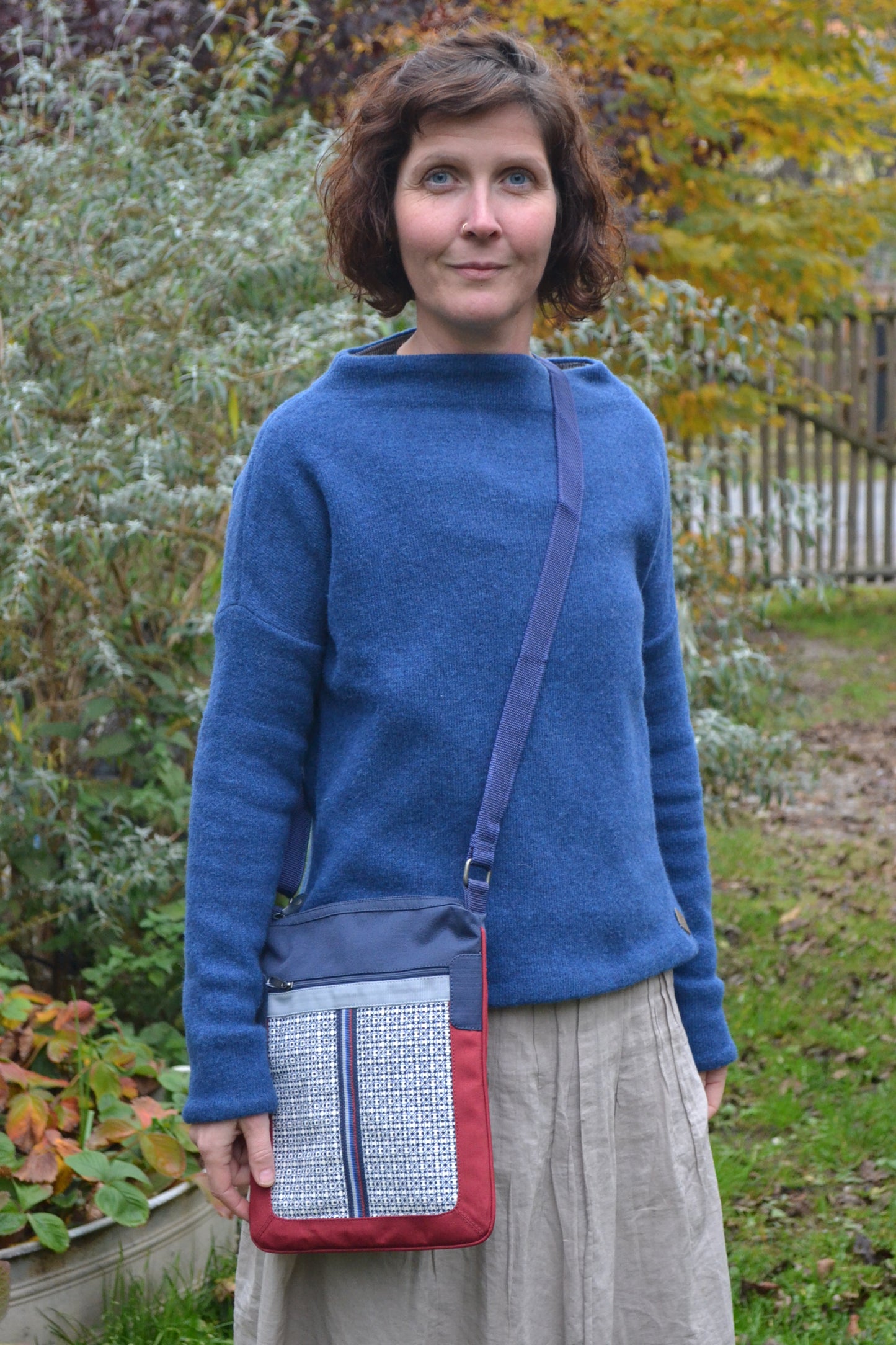 UMHÄNGE-TASCHE AREV BAG