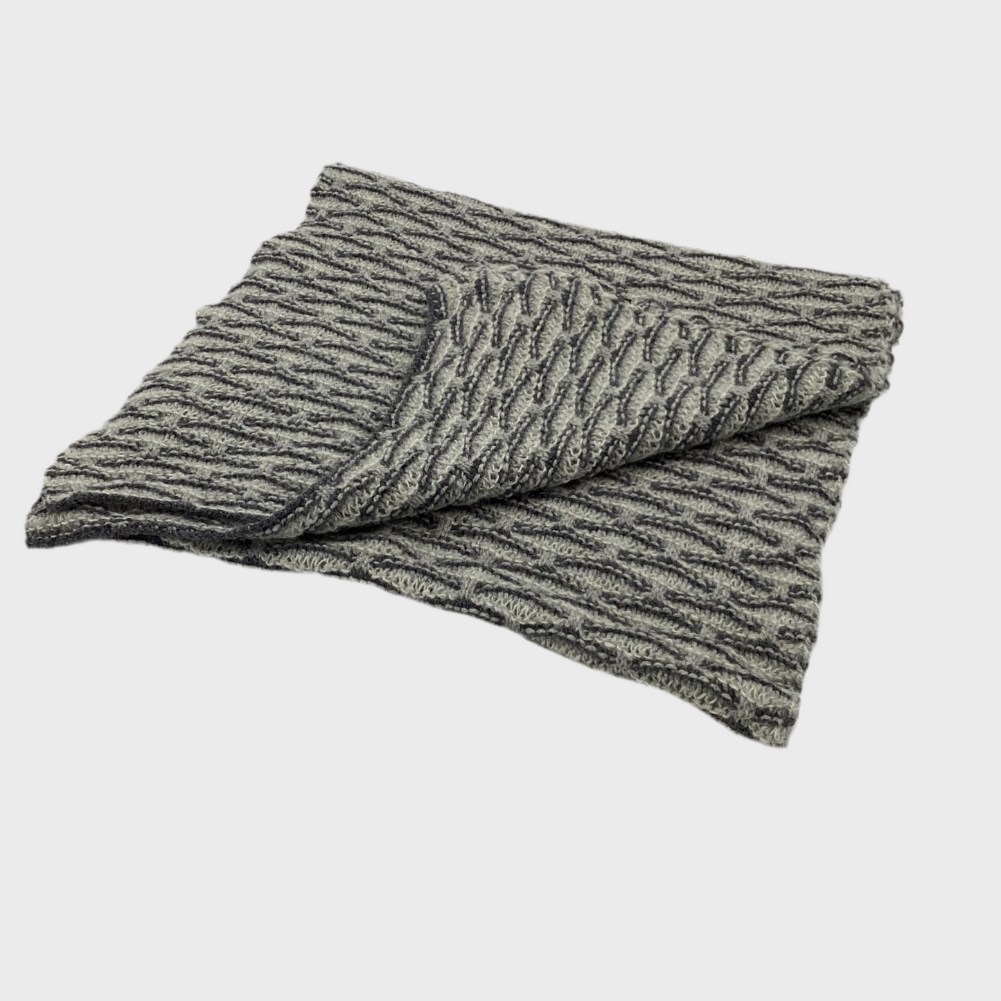 SCHAL MUSCHELN I Merinowolle wollweiß - anthra