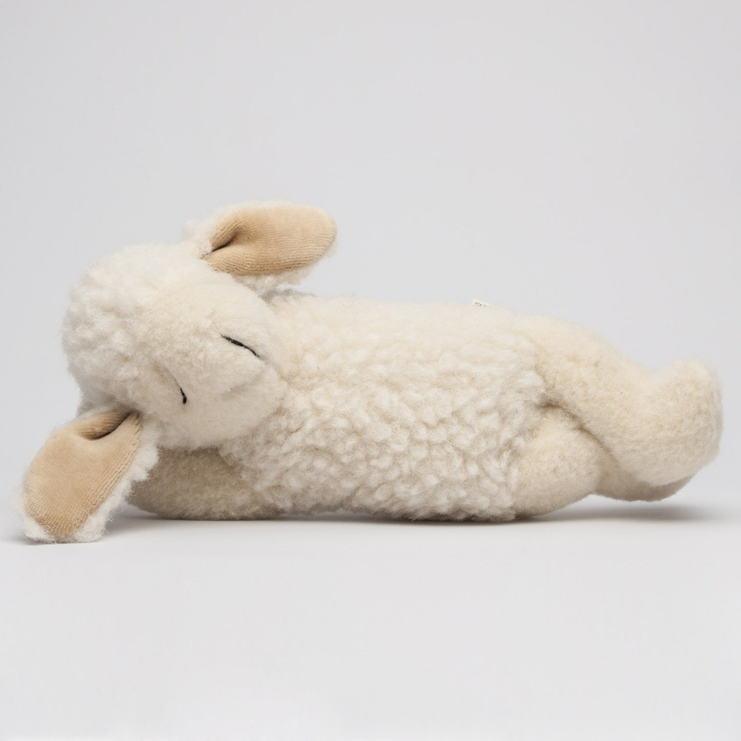 Spieltier - Schaf träumend